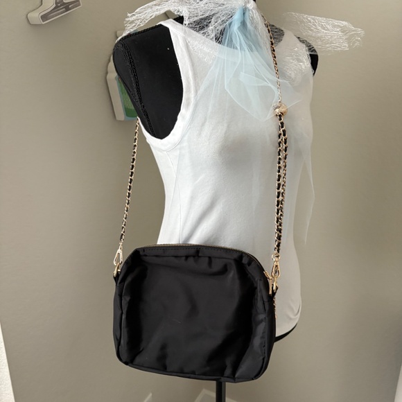 New CHANEL CC Precision Make Up/Cosmetic Bag with Chain Double Zipper - Picture 9 of 9